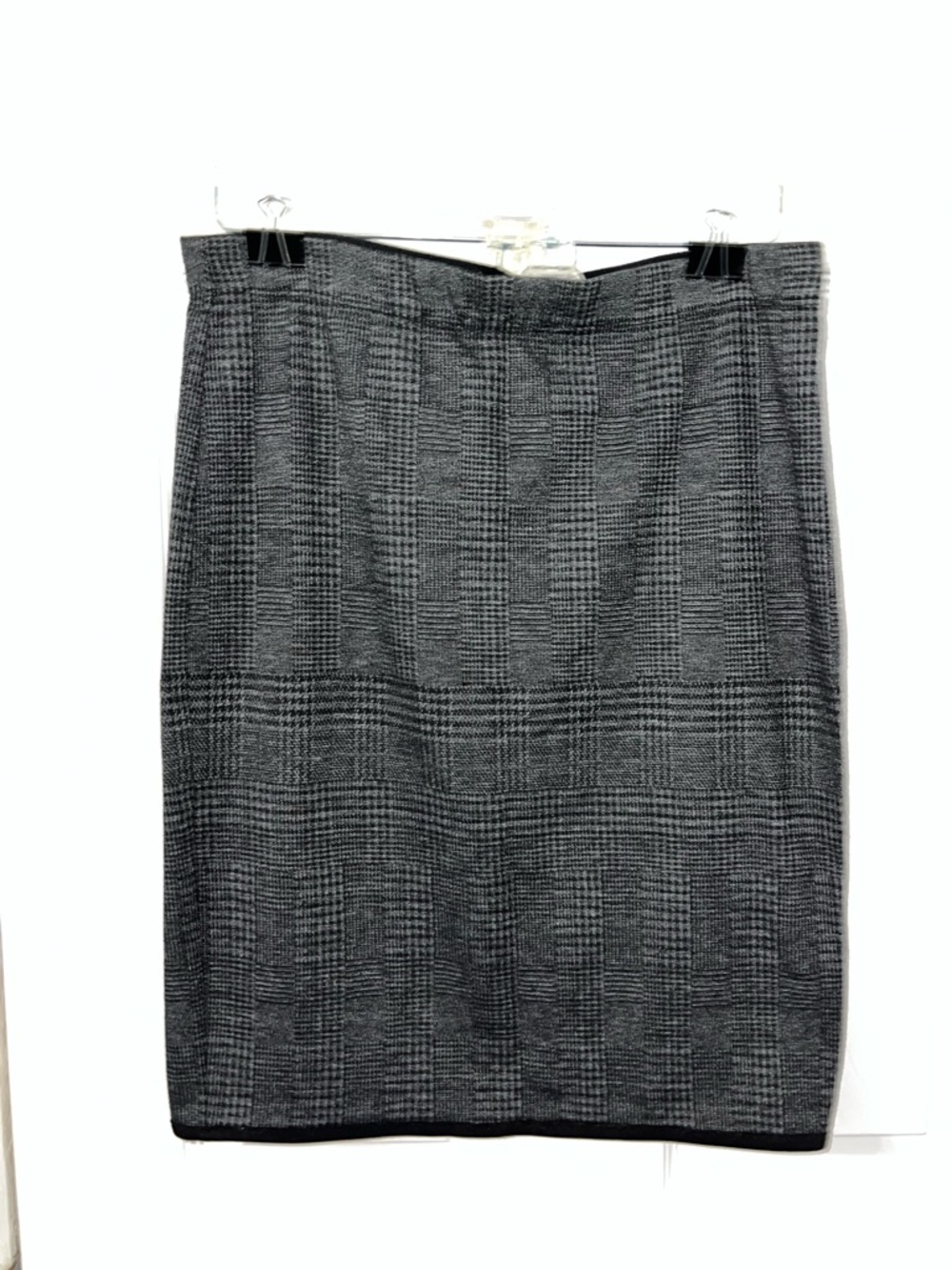 Max Studio Black & Gray Plaid Pencil Skirt
